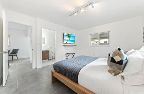 Hialeah House | Modern Hialeah Escape Backyard Casino Park