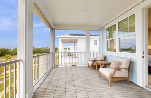 Cortez House | Modern home with screened-in balcony, pool, bikes, & EV charger - great location