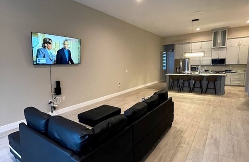 Largo House | Modern House 4 Rooms with Fireplace