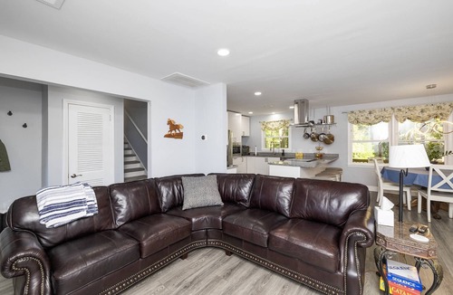 Huntersville House | Modern Huntersville Oasis w Sauna, Fire Pit, Screened Patio & Fenced Yard For Pets! + 15% Off Stay!