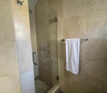 Egypt Lake-Leto Apartment | modern loft suite