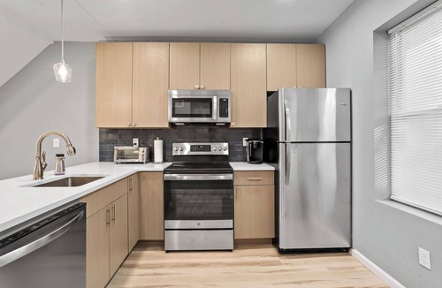 South Philadelphia House | Modern Luxe Townhome Near Downtown & World Cup Events