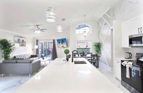 Westridge Villa | Modern Luxe Vacation, close 2 Disney, Heated Pool