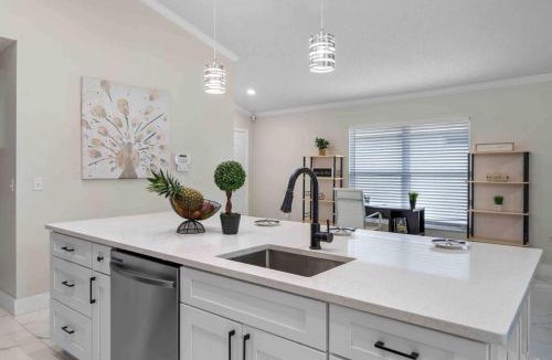 Westridge Villa | Modern Luxe Vacation, close 2 Disney, Heated Pool