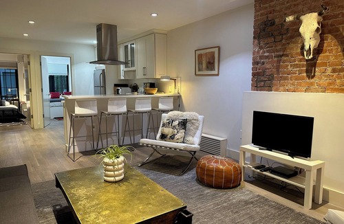 Ocean Hill Apartment | Modern Luxury 2-bedroom apartment in Brooklyn
