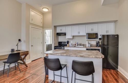 Downtown Condo | Modern Luxury Apartment located in Downtown Augusta