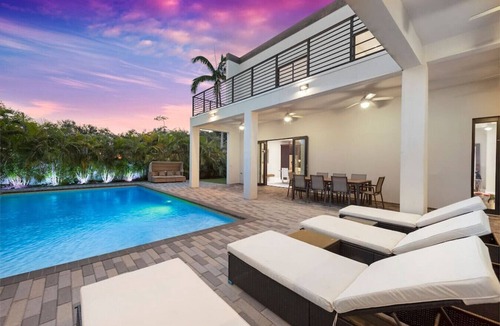 Coral Gables Section Villa | Modern Luxury in Massive Mansion w/Heated Pool!