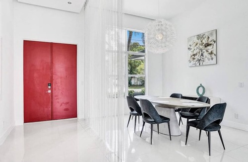 Pompano Isles House | Modern Luxury Waterfront Heated Pool Home