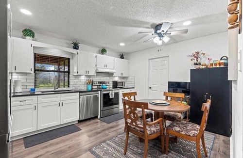 Royal Palm Beach House | Modern Oasis: Tranquil Living in Royal Palm Beach