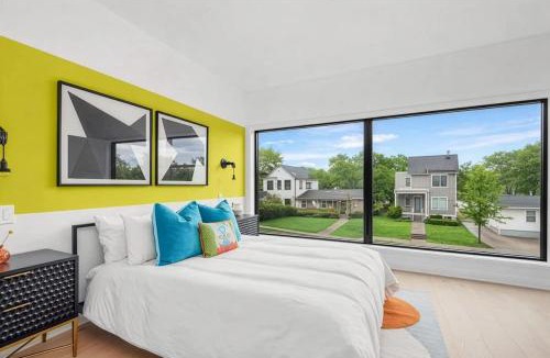 Hadley - Washington House | Modern Palette - Private Patio - Mins to Broadway