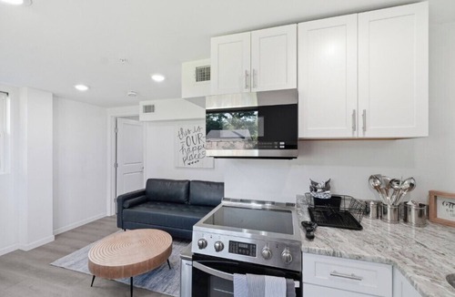 Pine Bluff House | Modern Pine Bluff Retreat - Near Hospital & Casino