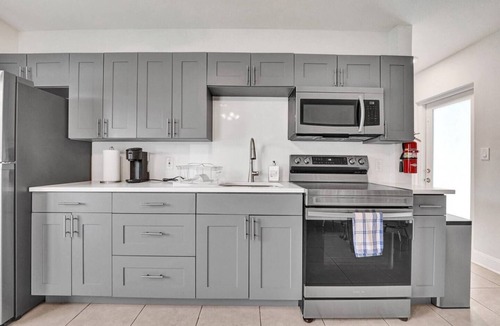 Lighthouse Point Apartment | Modern Retreat in Lighthouse Point!