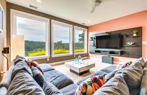 Roswell Apartment | Modern Retreat w/River View in Roswell!