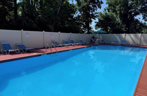 Elkins Park Apartment | Modern & Spacious 2BR/2BA | Long-Stay Friendly
