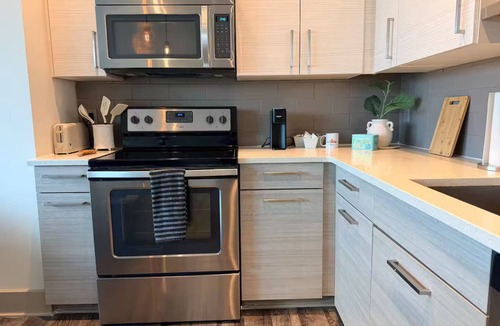 Peachtree Center Apartment | Modern Stylish 1BR Loft Apartment/Washer & Dryer