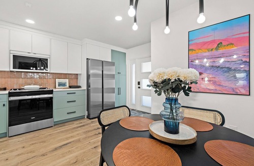 Cape Caneveral Beach Gardens House | Modern Townhome I 3 Minute Walk the Beach I Patio/Grill I Beach Gear I Sun Deck