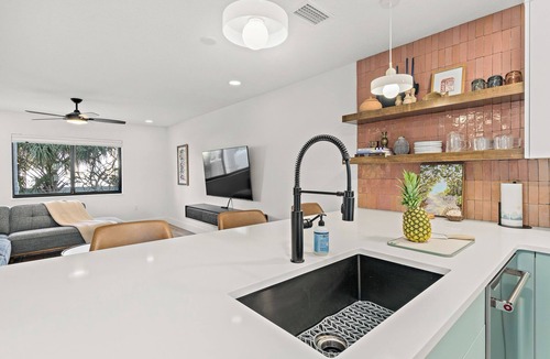 Cape Caneveral Beach Gardens House | Modern Townhome I 3 Minute Walk the Beach I Patio/Grill I Beach Gear I Sun Deck
