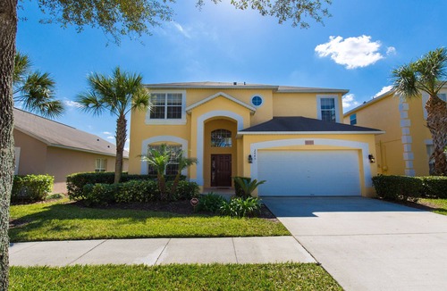 West Kissimmee Villa | Modern villa✦4 king en-suites✦5min2Disney✦Gameroom✦South Pool/Spa✦Themed Rooms