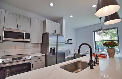 Rotonda Heights House | Modern villa near the beach with lanai, outdoor kitchen and fully equipped!