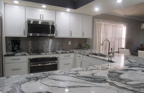 South Bradenton Condo | Modern Waterfront Condo! Pools~Lanai~Free WiFi. By IMG~Beaches~AMI~Restaurants.