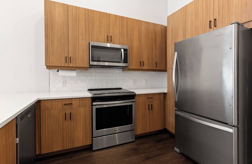 Home Park Apartment | Modern West Midtown Loft — Luxurious Stay!