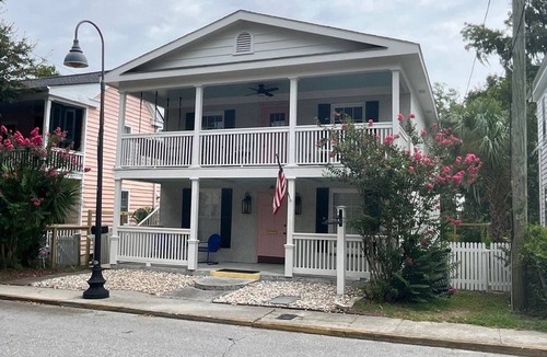 The Point House | Mojito Studio- Walk to everything Beaufort has to offer!