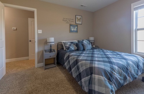 Kingston House | Monthly Pet Friendly 4 Bedroom Family Home