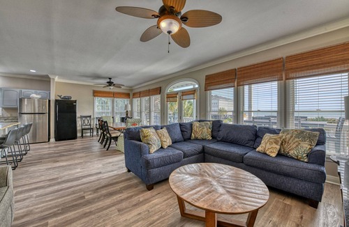 Long Bay Estates House | Moonlighting Whole House - Eight Bedroom Eight Bath Home w/pool