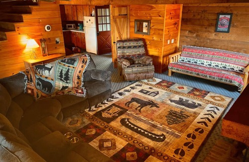 Ellijay House | Moonlit Mountain: A peaceful escape to reconnect, unwind, and breathe deep