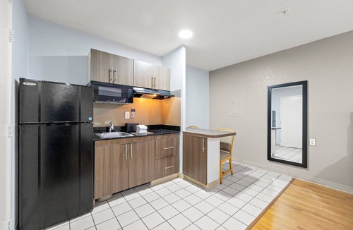 Gwinnett Place Hotel | Motel 6 Duluth, GA- Atlanta- Gwinnett Place