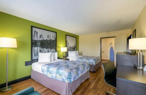 Forsyth Hotel | Motel 6 Forsyth, GA Tift College
