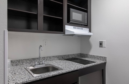 Conestee Hotel | Motel 6 Greenville, SC - I-85 Near Downtown