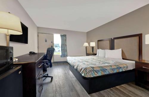 McDonough Hotel | Motel 6 McDonough, GA