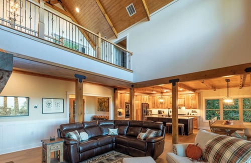Whittier Cabin | Mountain Creek View-Hot Tub - Views - Gas Firepit