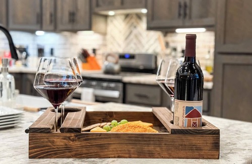 Foxfire Estates House | Mountain Dream’n- modern, dog friendly, hot tub
