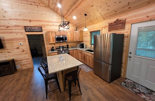 Whittier Cabin | Mountain Due | Cozy, Private & Perfectly Located