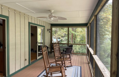 Saluda House | Mountain House on Private Lake