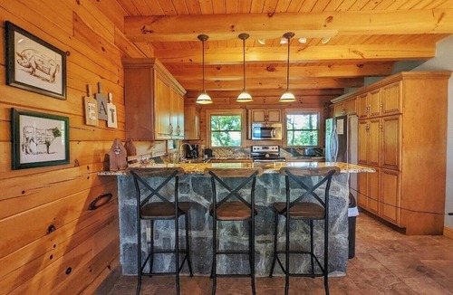 Ridgewood Estates House | Mountain retreat with 4 bedrooms, 4 baths, hot tub, fire pit, and game room.