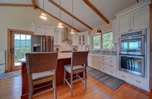 Young Harris House | Mountain Serenity Meets Lake Adventure Near Lake Chatuge