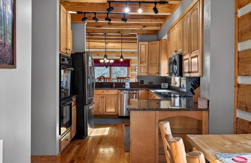 Townsend Cabin | Mountain Top Getaway: Hot Tub, Grill, Games & Pool