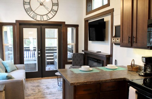 Monteagle Cabin | Mountain Top Mini Home at The Retreat at Deer Lick Falls