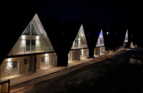 Skyland Cabin | Mountain View Cabin @ Skylaranna Resort
