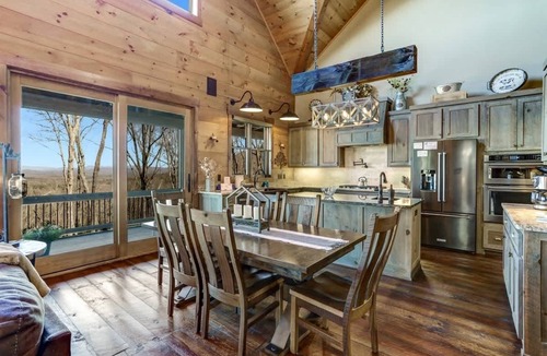 Morganton Cabin | Mountain View Cabin with Hot Tub Retreat