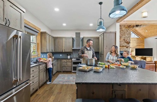 Foxfire Estates House | Mountain View Hot Tub Sauna Fire Pit