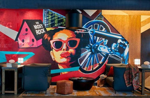 Downtown Chattanooga Hotel | Moxy Chattanooga Downtown