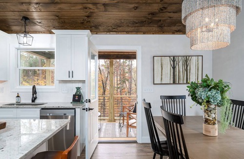 Ellijay Cabin | MTN Resort Cabin, Amenities, Mins to DT, Wineries, Pet-Friendly, Sparkling Clean