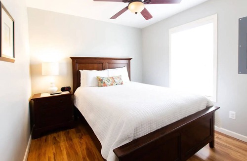Dahlonega Villa | Mtn View Villa on Choice Avenue - Steps to Downtown