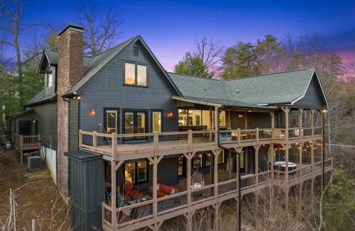 Foxfire Estates House | Mtn Views Game Room Wine & Spirit Vault Spa