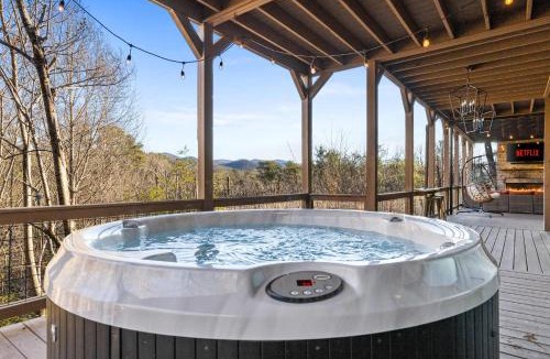 Foxfire Estates House | Mtn Views Game Room Wine & Spirit Vault Spa