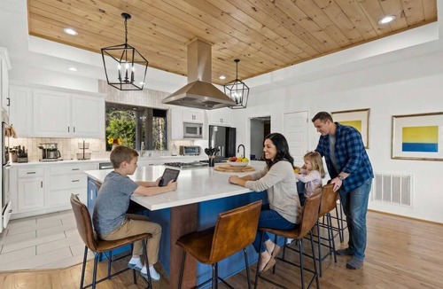 Foxfire Estates House | Mtn Views + Theater + Hot Tub | 5 King Suites